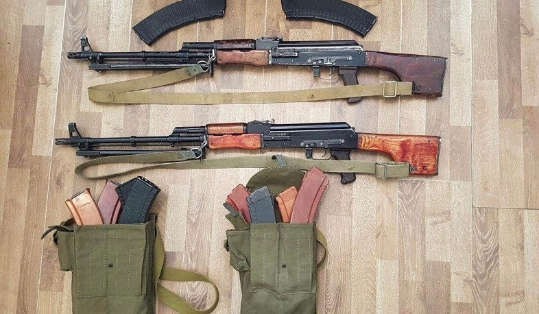 Գնդացիրներից բացի, ավտոմեքենայում հայտնաբերվել են նաև ատրճանակ և փամփուշտներ. Ոստիկանությունը մանրամասներ է հայտնել