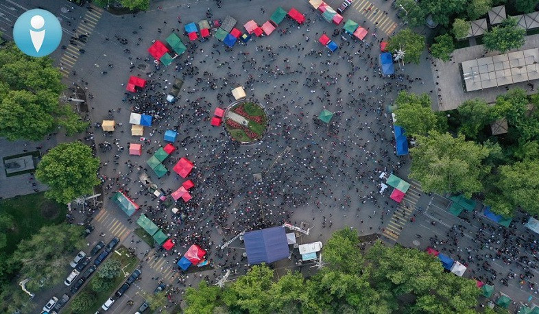 Ժամը 19:31-ի դրությամբ Ֆրանսիայի հրապարակում և հարակից տարածքներում գտնվել է շուրջ 4300 մարդ. ԻՔՄ