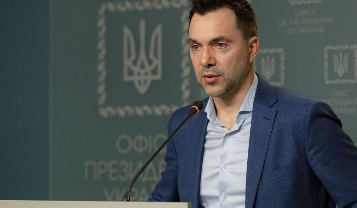 Война на Украине вряд ли закончится к осени: Арестович