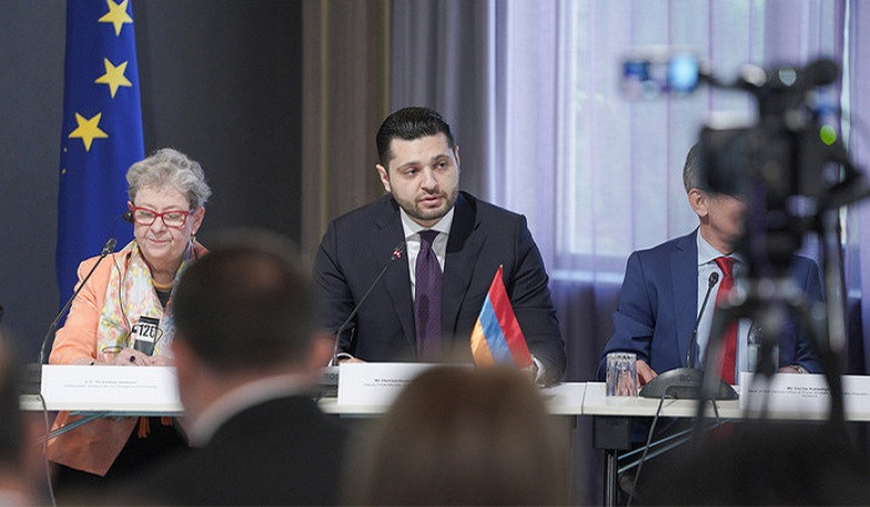 Կառավարությունն ունի հանրային կառավարման բարեփոխումների հավակնոտ, բայց իրատեսական օրակարգ. Համբարձում Մաթևոսյան