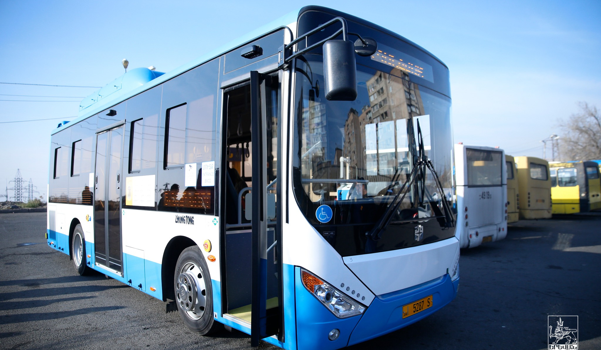 Ծիծեռնակաբերդի խճուղում փլուզման պատճառով տրանսպորտային 6 երթուղիներում կատարվել են ուղեգծերի ժամանակավոր փոփոխություններ