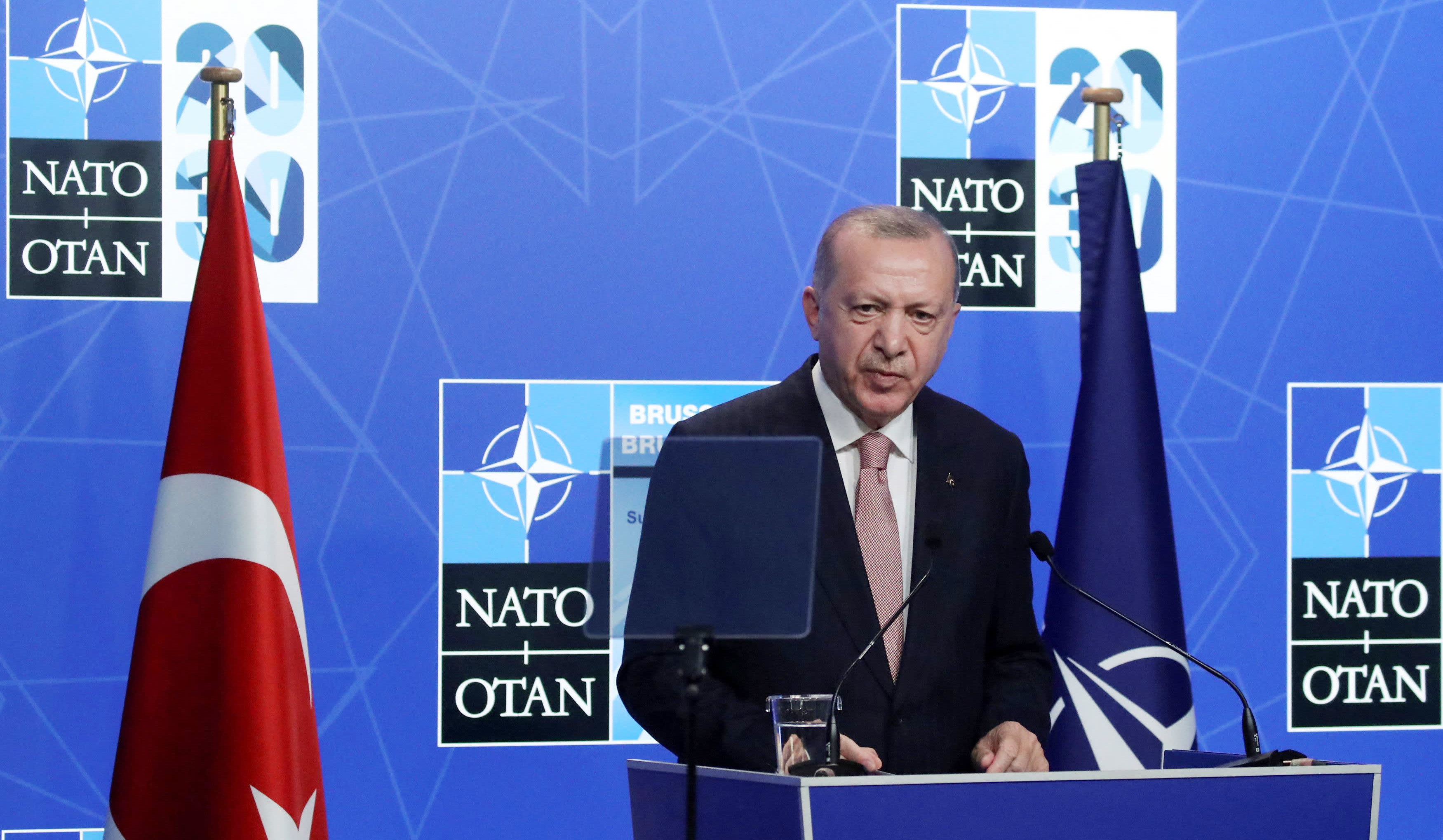 Erdogan calls on Sweden to stop supporting terrorist organizations