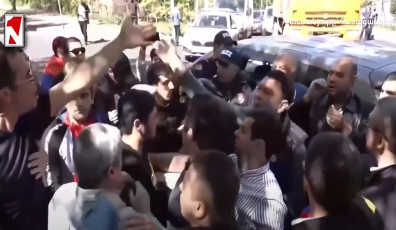 Ընդդիմության հավաքի ընթացքում խուլիգանություն կատարելու գործով մեկ անձ ձերբակալվել է, ևս մեկ անձի մեղադրանք է առաջադրվել