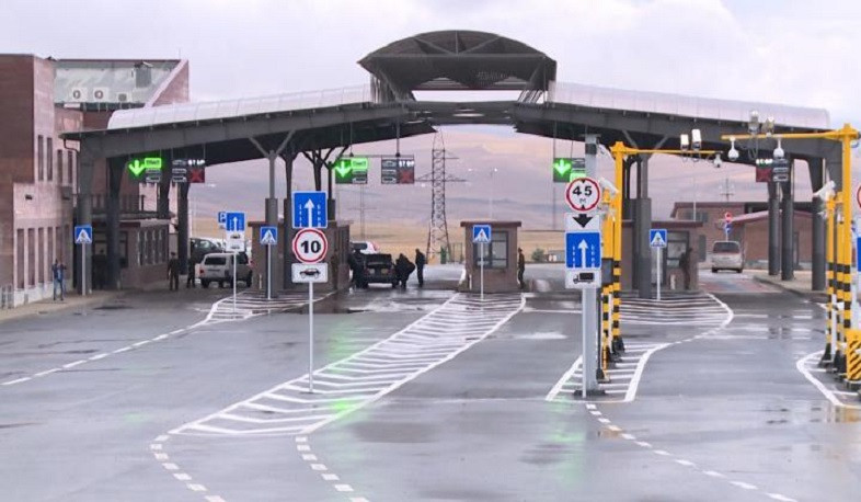 В пунктах пропуска через госграницу будет внедрен принцип «Одна остановка, одно окно»