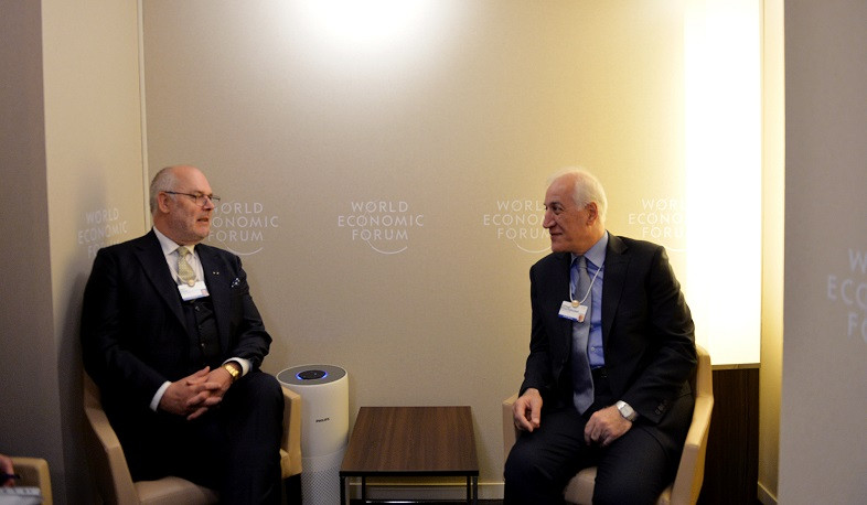 Վահագն Խաչատուրյանն Էստոնիայի նախագահին հրավիրել է Հայաստան