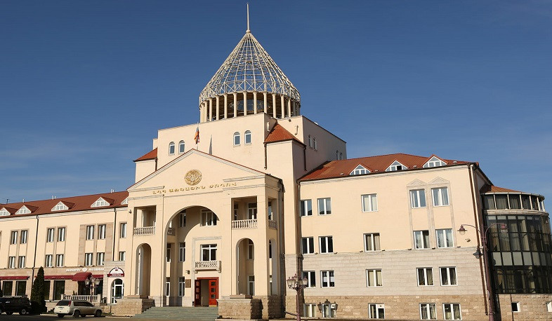 Գտնվում ենք պատմական որոշումներ կայացնելու հրամայականի առջև. Արցախի ԱԺ խմբակցությունների հայտարարությունը