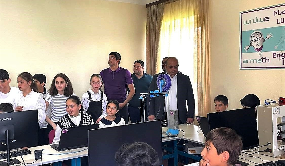 Կոտայքի մարզի 25 դպրոց միացել է «Արմաթ» ինժեներական լաբորատորիաների ցանցին