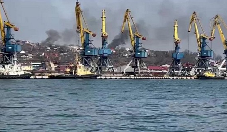 Минобороны России сообщило о возобновлении работы порта Мариуполя