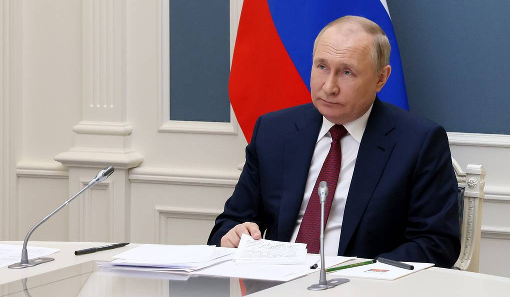 Putin sees no problem with fact that a number of Russian IT specialists moved to Armenia