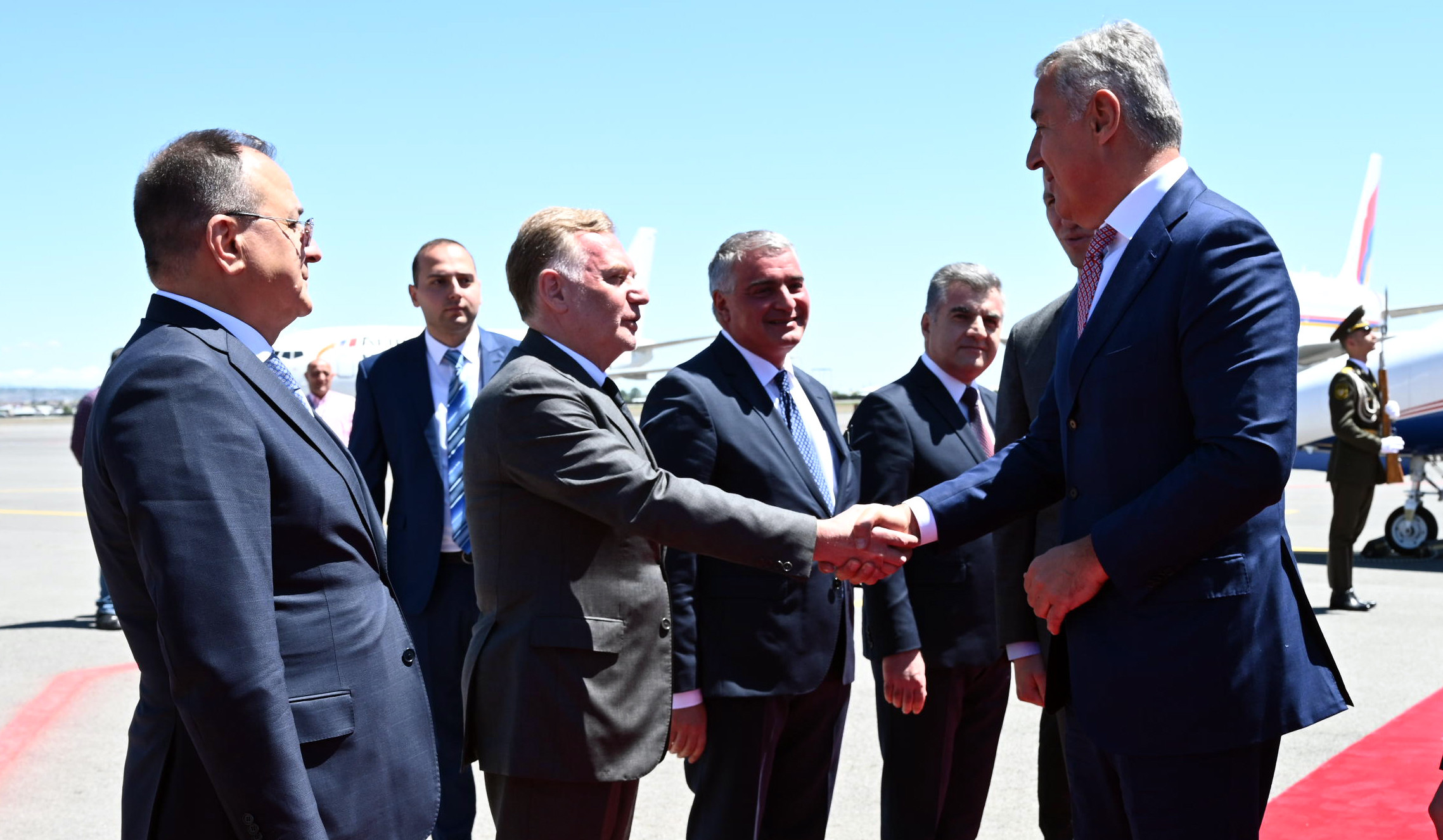 Çernoqoriya prezidenti Milo Cukanoviç Ermənistana rəsmi səfərə gəlib