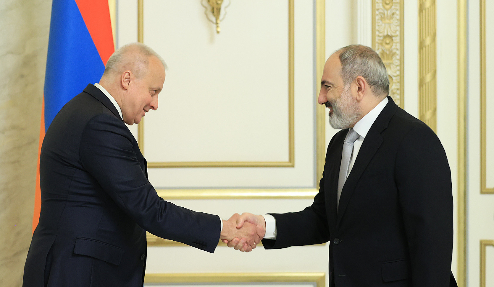 Nikol Paşinyan Rusiya səfiri ilə Dağlıq Qarabağ münaqişəsini müzakirə etdi