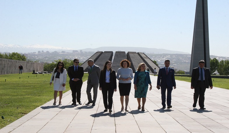 Բուլղարիայի արտգործնախարարի տեղակալն այցելել է Հայոց ցեղասպանության հուշահամալիր