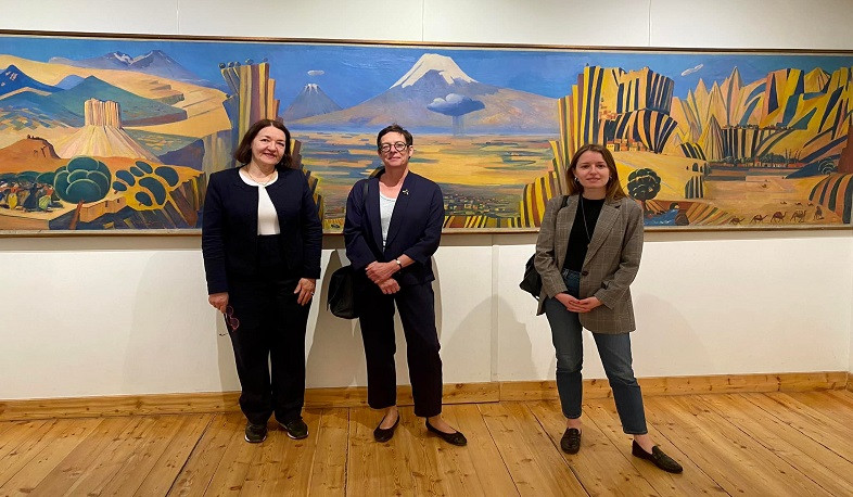 Անն Լույոն այցելել է Մարտիրոս Սարյանի տուն-թանգարան