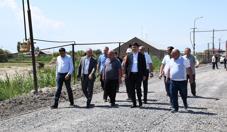 Արմավիրի մարզպետը Զարթոնք համայնքում հետևել է սուբվենցիոն ծրագրերով իրականացվող շինաշխատանքների ընթացքին