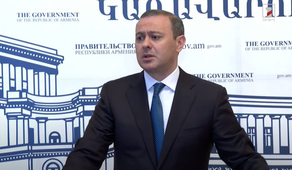 Dəhliz məntiqi ilə müzakirə olmayıb, Azərbaycan danışıqlara uyğun olmayan bəyanatlar verir: Armen Qriqoryan