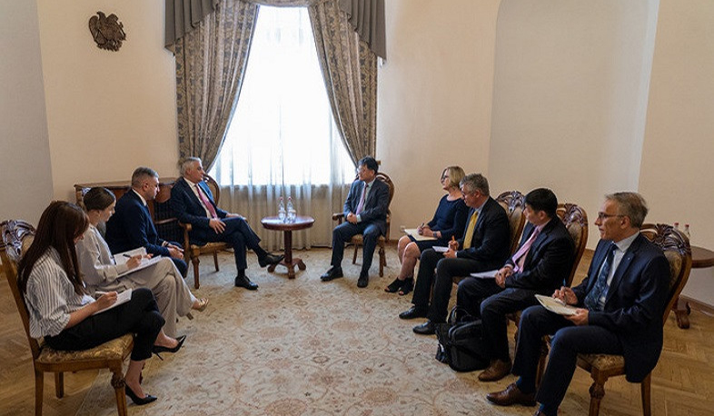 Մհեր Գրիգորյանը և ԱԶԲ փոխնախագահը կարևորել են մասնավոր հատվածի զարգացման ուղղությամբ իրականացվող ծրագրերը