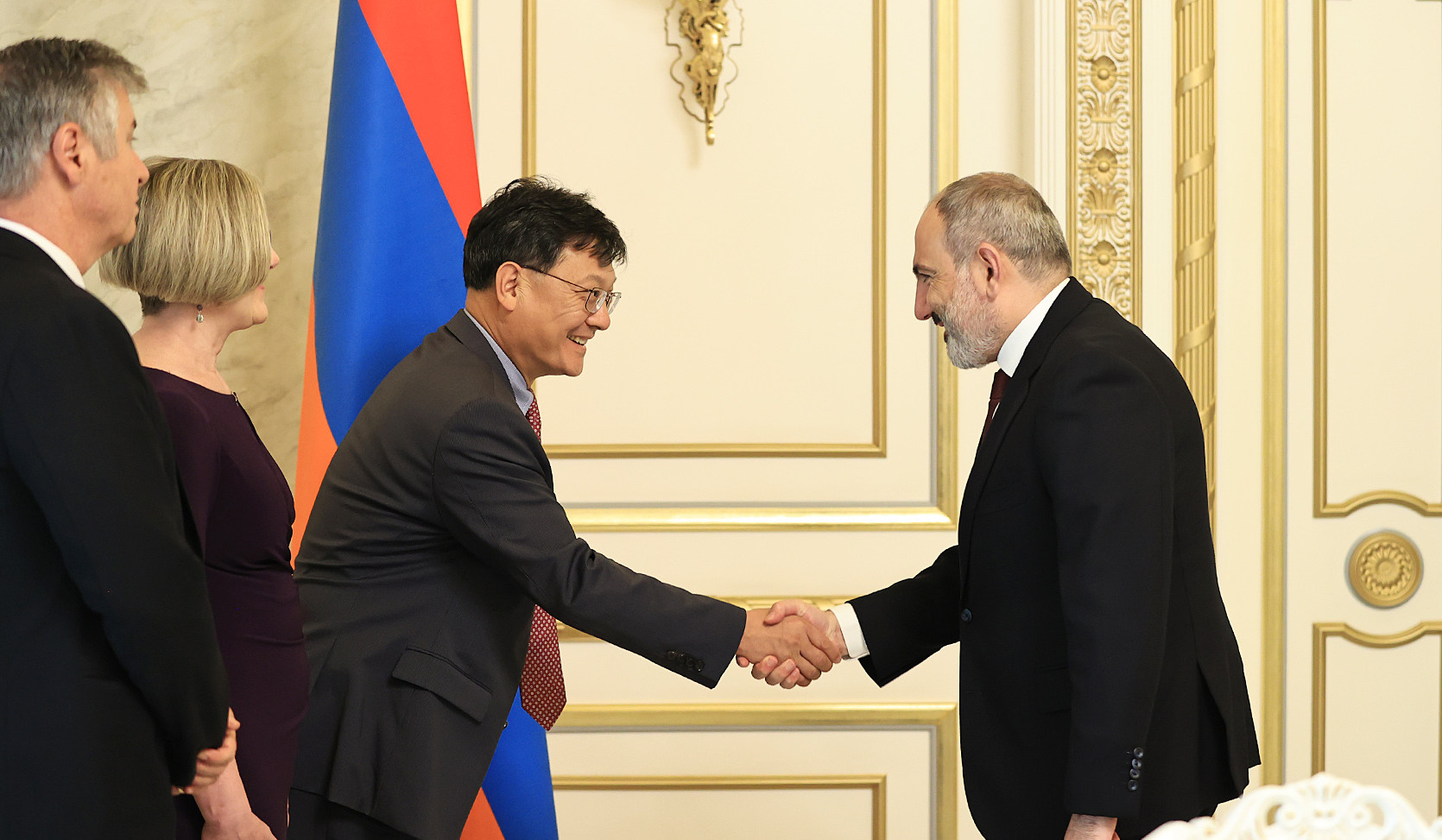 ՀՀ վարչապետը և Ասիական զարգացման բանկի փոխնախագահը քննարկել են Հյուսիս-հարավ ավտոճանապարհի կառուցմանը վերաբերող հարցեր