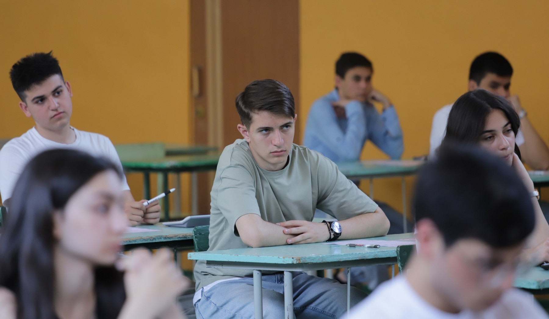 Տրվել է բուհական ընդունելության միասնական քննությունների մեկնարկը