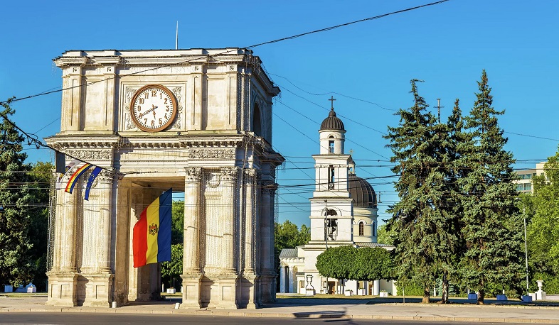Около миллиона молдаван получили румынское гражданство