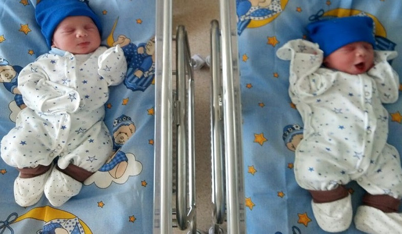 Արտաշատի ԲԿ-ում լույս աշխարհ են եկել Քաշաթաղի շրջանից տարհանված ծնողների 12-րդ և 13-րդ զավակները