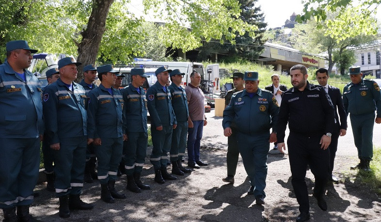 Լողասեզոնի բացմանն ընդառաջ՝ Արմեն Փամբուխչյանը ծանոթացել է ջրափրկարարական ջոկատի տեխնիկական հագեցվածությանը