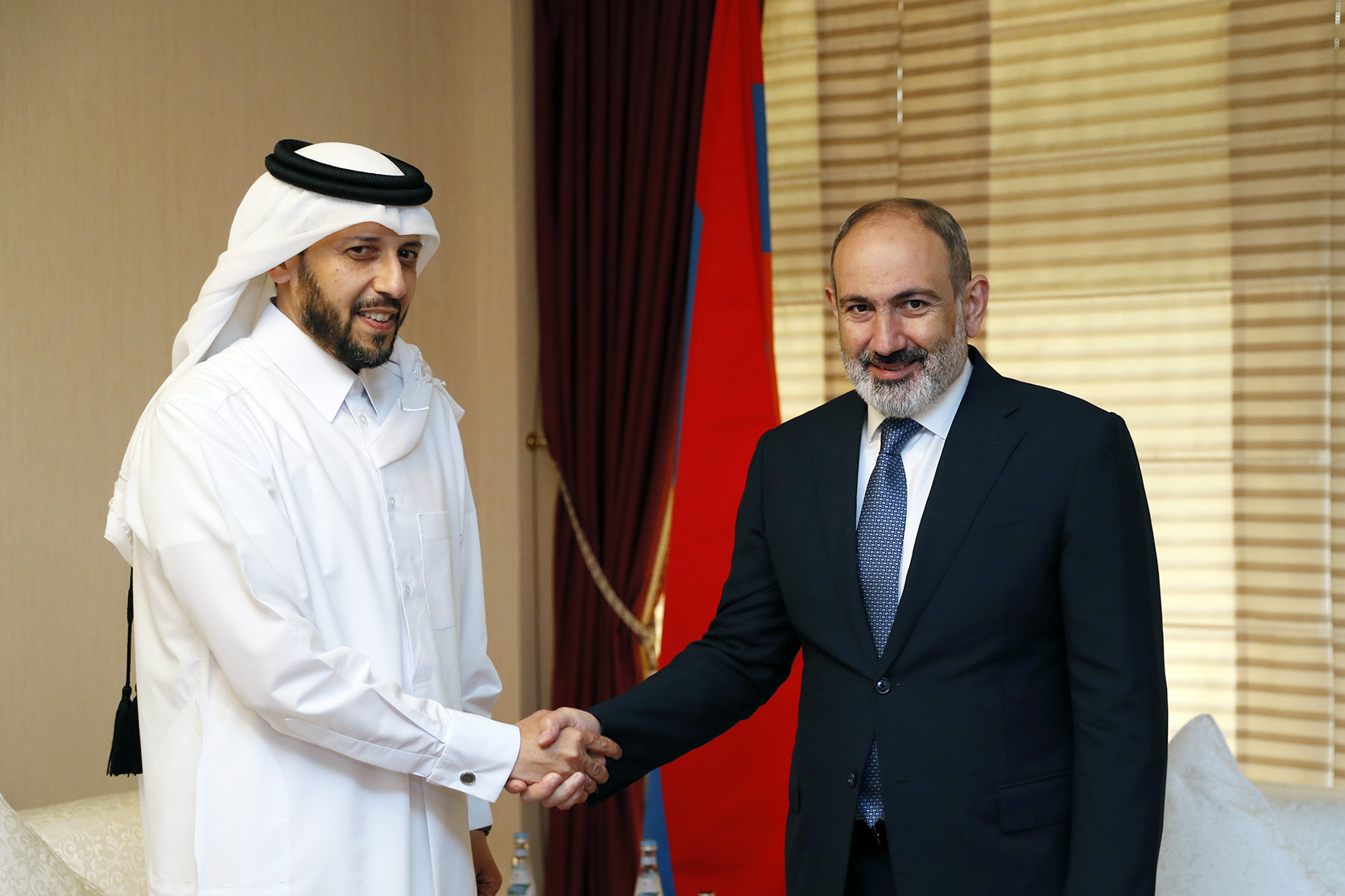 PM Pashinyan receives Mansoor AlMahmoud, CEO of the Qatar Investment