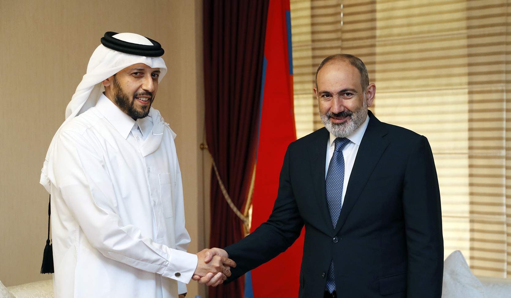 PM Pashinyan receives Mansoor Al-Mahmoud, CEO of the Qatar Investment Authority