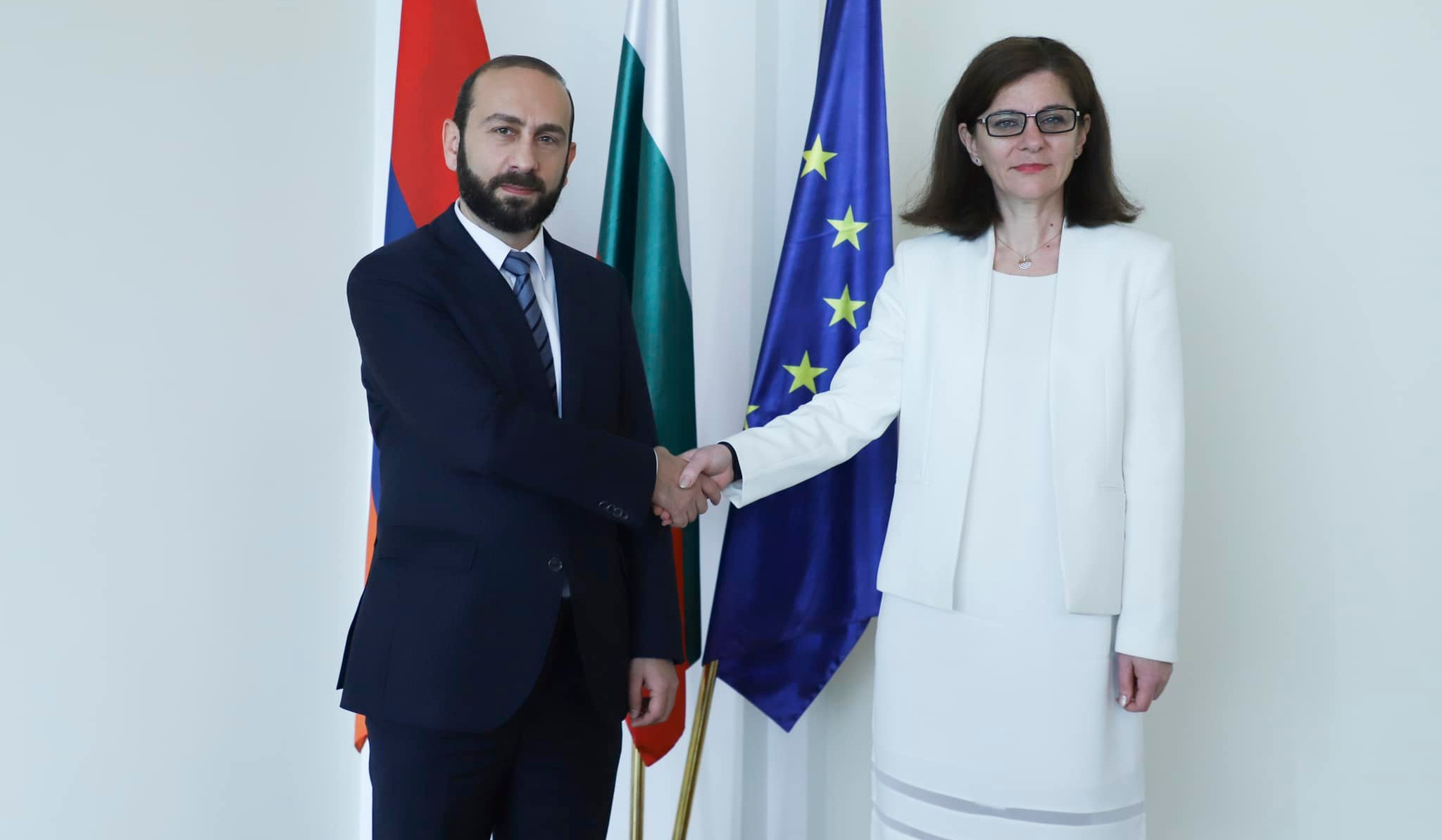 Meeting of Armenian and Bulgarian Foreign Ministers takes place