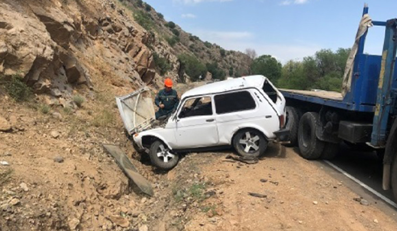 Երևան-Մեղրի ավտոճանապարհին մեքենան գլորվել է ձորը