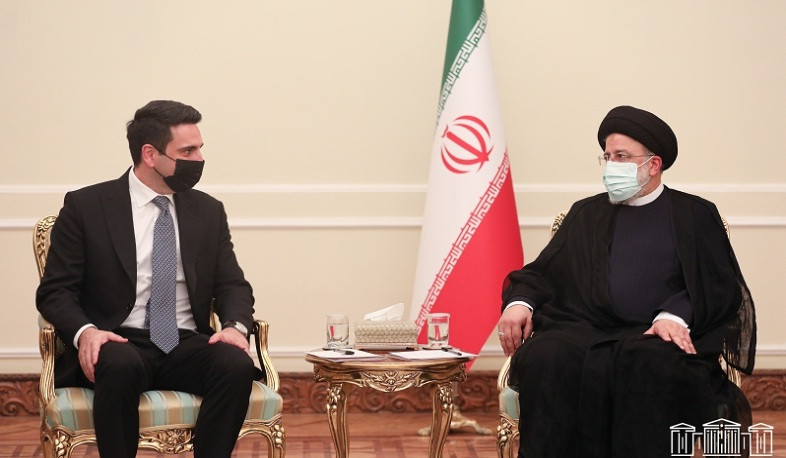 Для наших друзей - мы друзья и в тяжелые дни: состоялась встреча президента Ирана с председателем Парламента РА