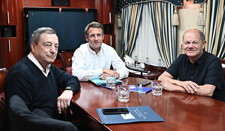 Шольц призвал  предоставить Украине и Молдове статус кандидата в члены ЕС