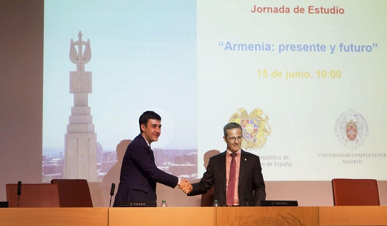 Madridin Komplutens universitetində “Ermənistan: hazırda və gələcəkdə” adlı tədbiri keçirilib
