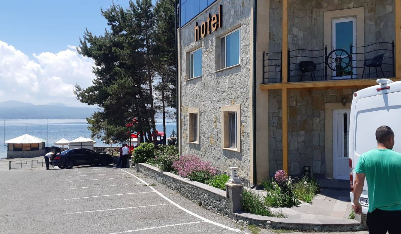 Կասեցվել է Սևանի թերակղզում գործող հյուրանոցային համալիրի ապօրինի ջրօգտագործումը