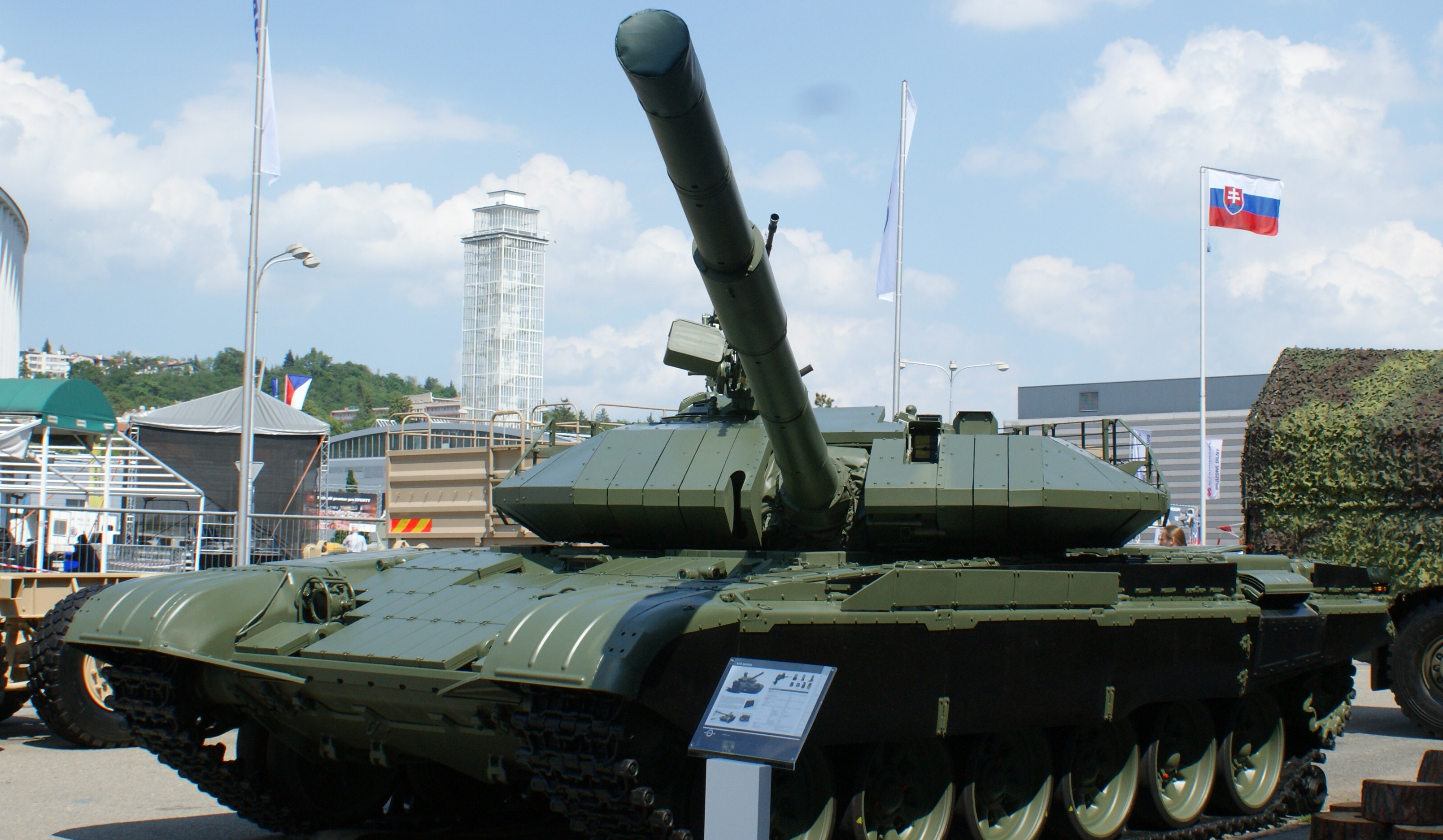 Словакия задерживает передачу Украине танков Т-72 из-за позиции ФРГ