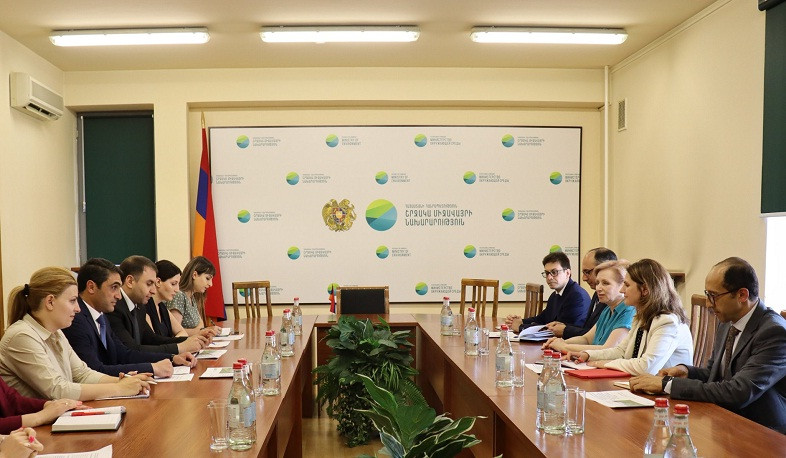 Հակոբ Սիմիդյանն ընդունել է Արժույթի միջազգային հիմնադրամի հայաստանյան առաքելության ղեկավարին