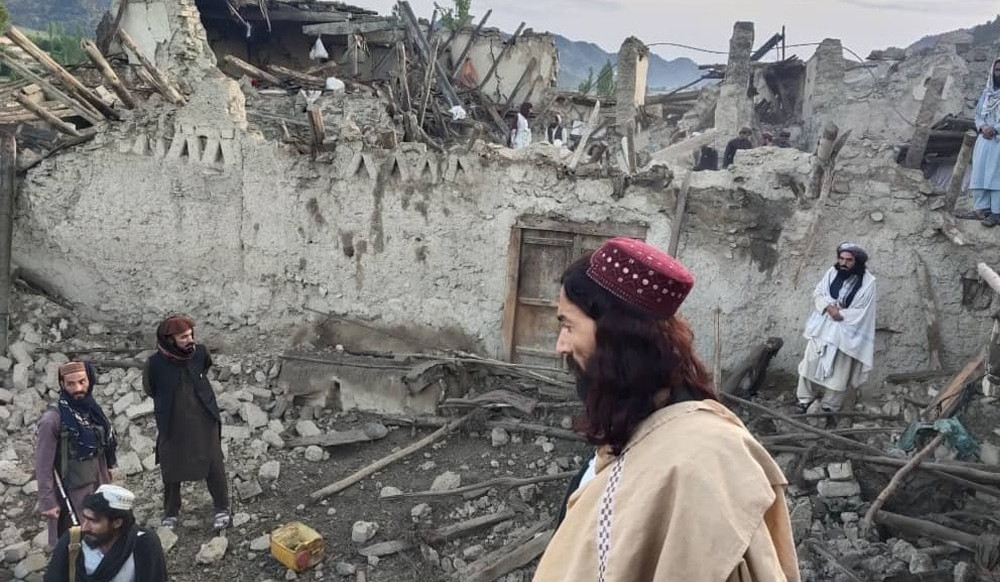 Strong earthquake kills at least 280 in Afghanistan