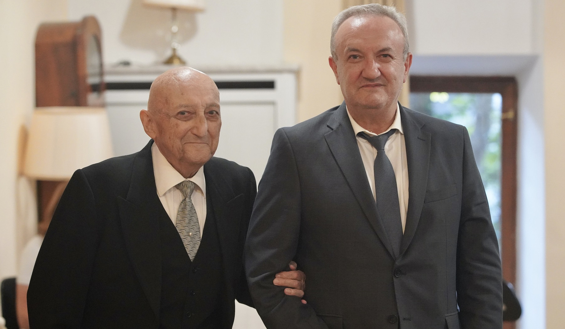 Սերնդեսերունդ փոխանցվող գործունեությունը յուրահատուկ առաքելություն է. Դումանյանը շնորհավորել է ՀՀ ակադեմիական երգչախմբի հիմնադրման 85-ամյակը