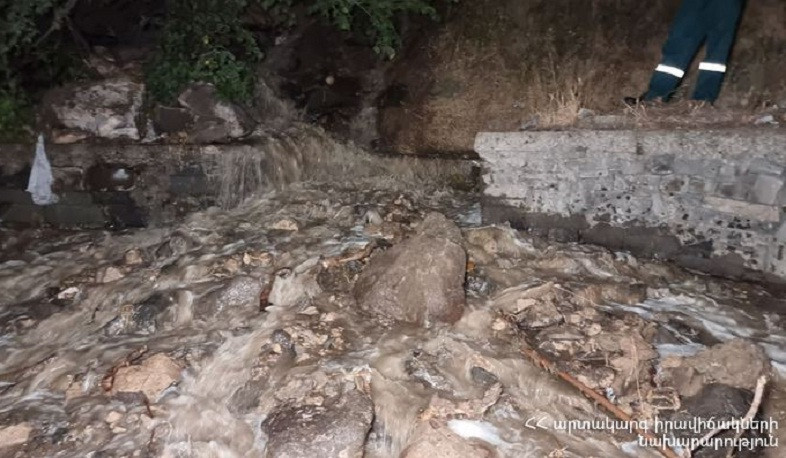 Հողազանգվածի սահք Հրազդանի կիրճում. ճանապարհահատվածը դարձել է երկկողմանի փակ
