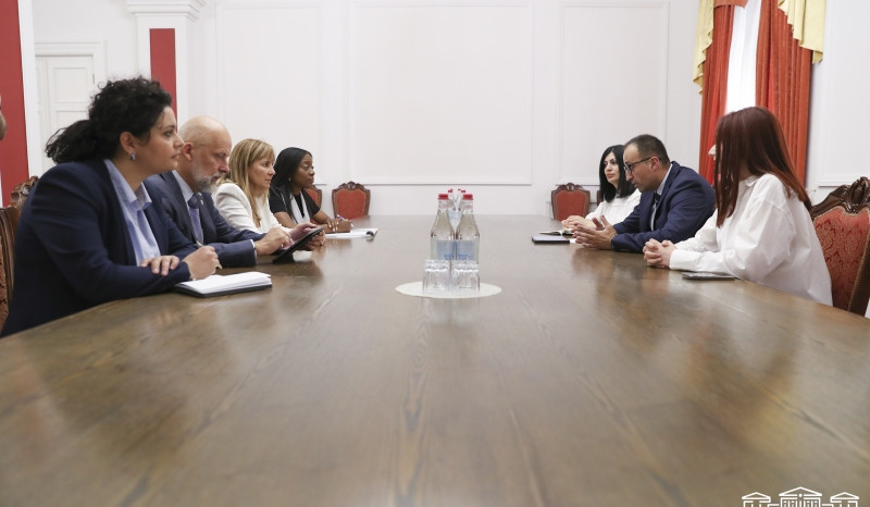 Արսեն Թորոսյանը և ՀԲ ներկայացուցիչները քննարկել են առողջության համապարփակ ապահովագրության համակարգի ներդրմանը վերաբերող հարցեր