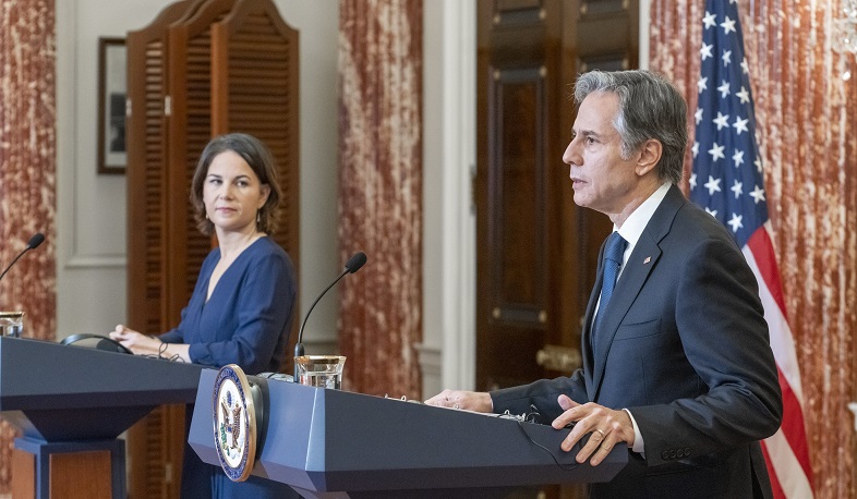 США с союзниками продолжают искать пути решения проблемы вывозы зерна с Украины: Блинкен