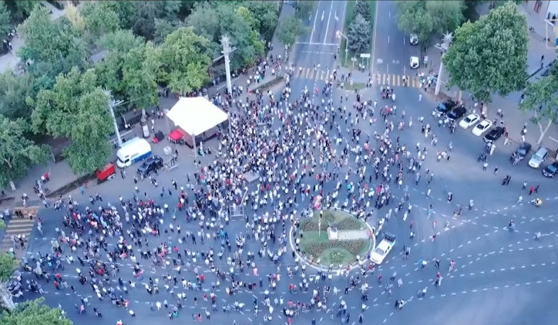 «Դիմադրության» հանրահավաքն ավարտվել է երթով