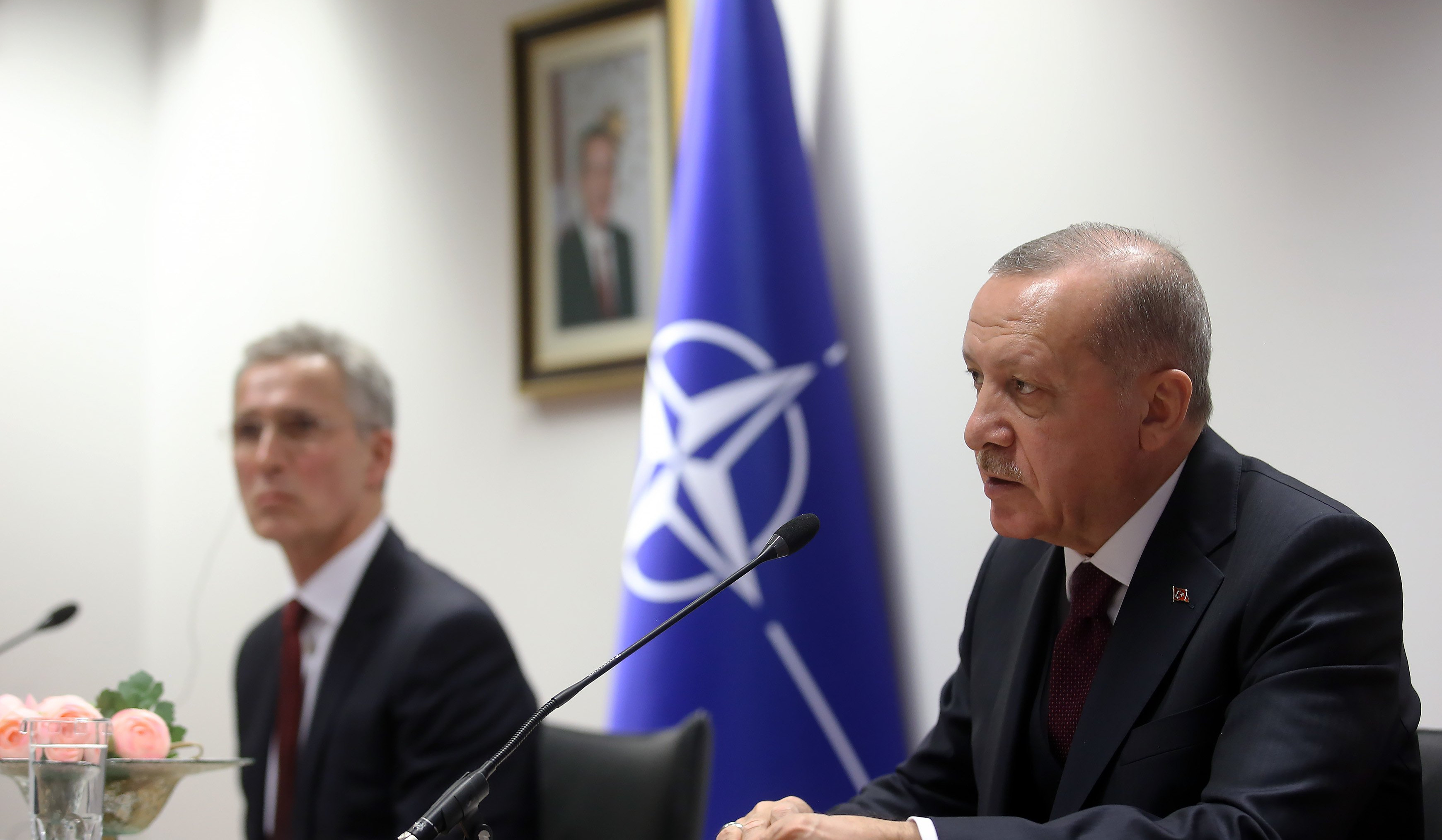 Эрдоган и Столтенберг обсудили вопросы членства Швеции и Финляндии в НАТО