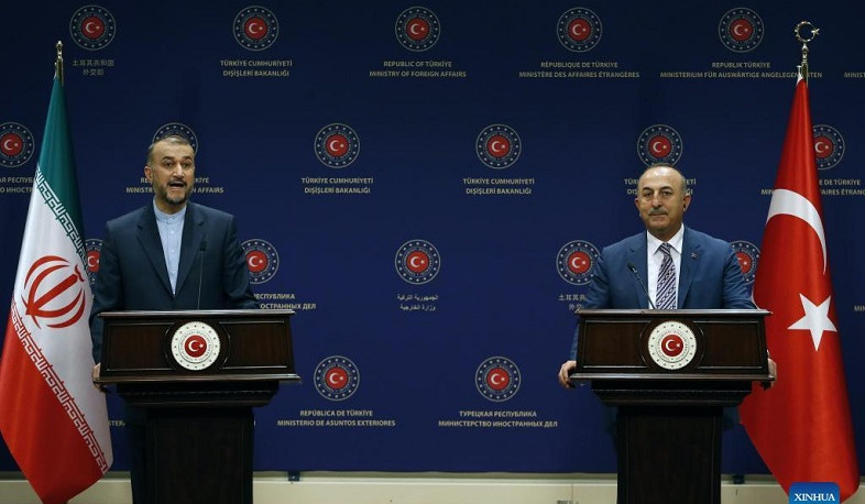 Abdullahian və Çavuşoğlu Cənubi Qafqazdakı vəziyyəti müzakirə ediblər