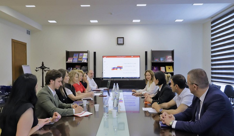 Ժաննա Անդրեասյանը հանդիպել է ՌԴ բնակարանային և կոմունալ ծառայությունների բարեփոխումների աջակցության հիմնադրամի ներկայացուցիչների հետ