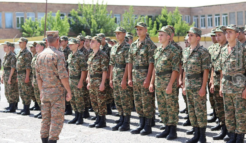 Հանդիպում նորակոչիկների հետ