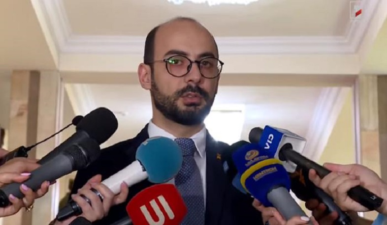 Ընդդիմադիր պատգամավորներին մանդատներից զրկելու հարցը քննարկման փուլում է. Արթուր Հովհաննիսյան