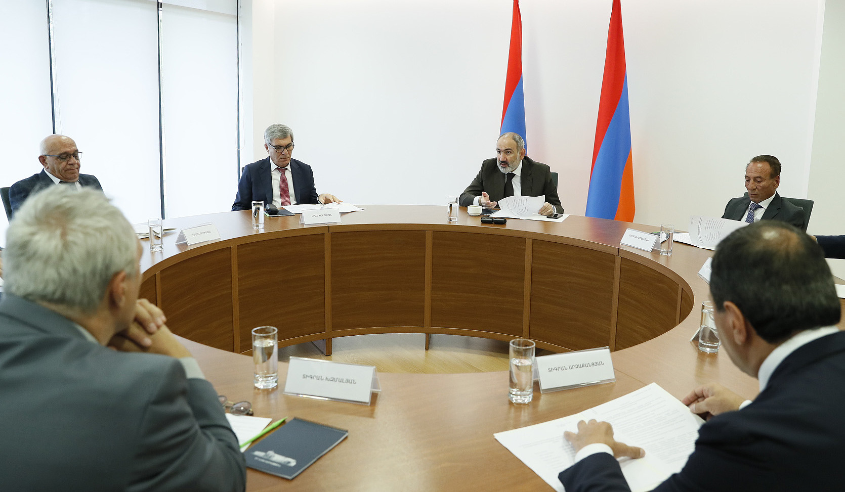 Состоялось очередное заседание Консультативного собрания с участием премьер-министра и руководителей внепарламентских политических сил