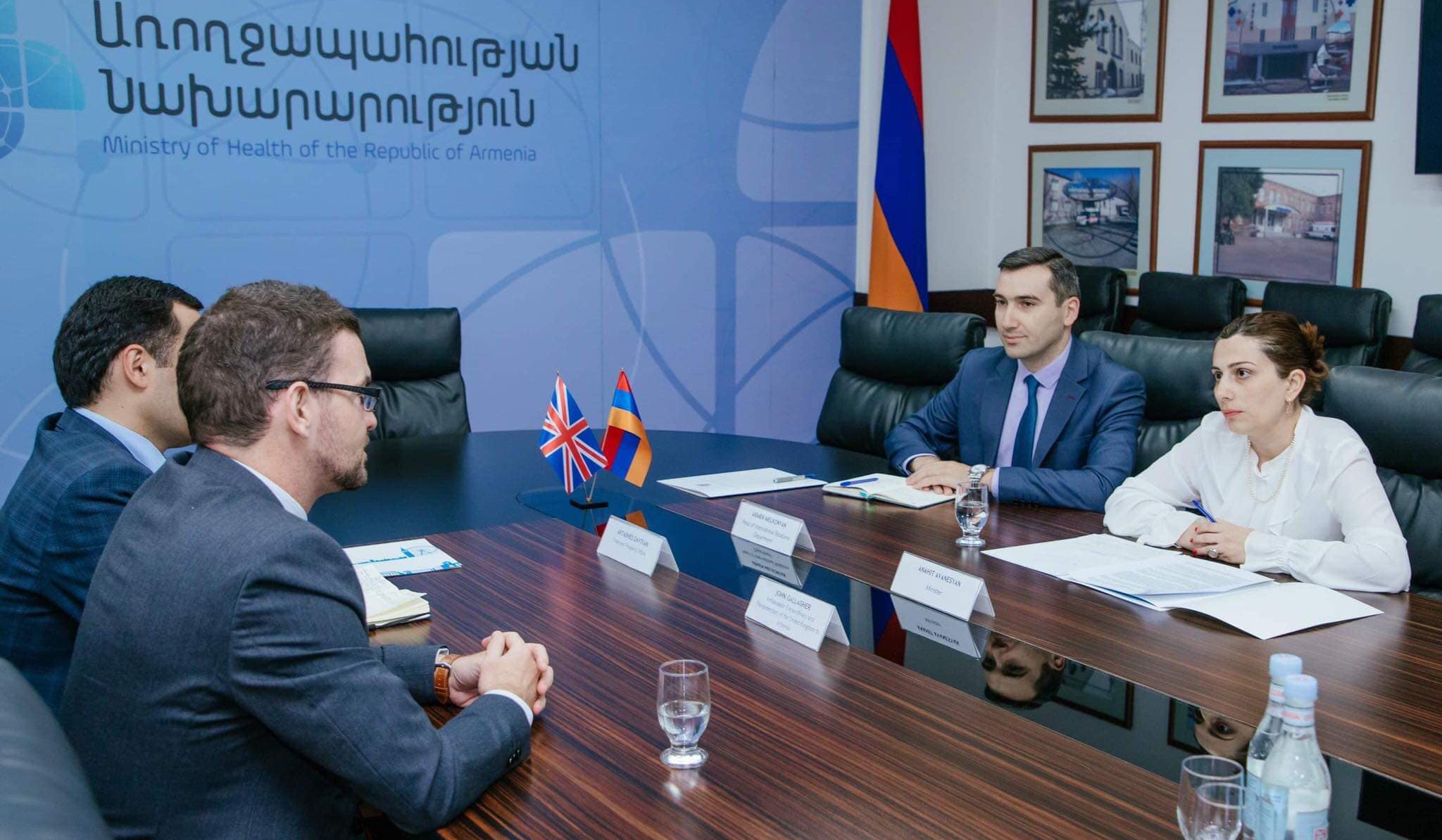 Անահիտ Ավանեսյանը և Ջոն Գալագերը քննարկել են առողջապահական համակարգի վրա կլիմայի ազդեցության նվազեցմանն ուղղված ծրագրեր