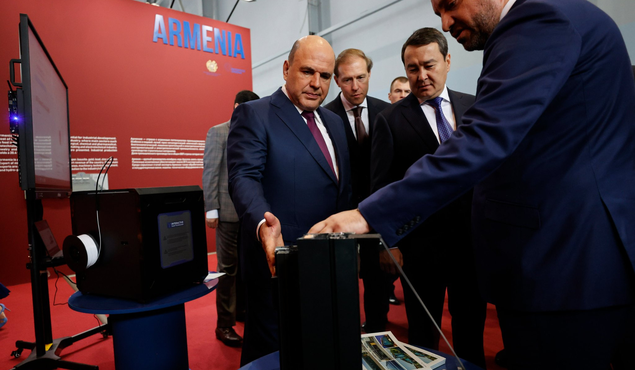 Վահան Քերոբյանը Միխայիլ Միշուստինին է ներկայացրել Հայաստանի տնտեսության գերակա ոլորտները