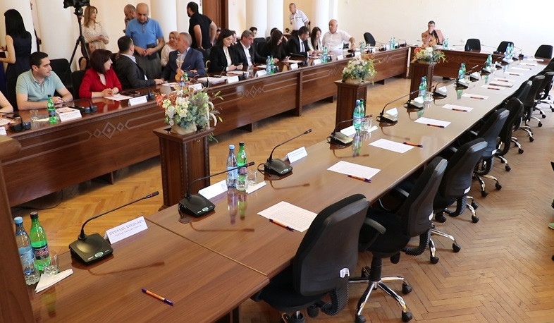 Վանաձորի ավագանու նիստը դարձյալ չի կայացել